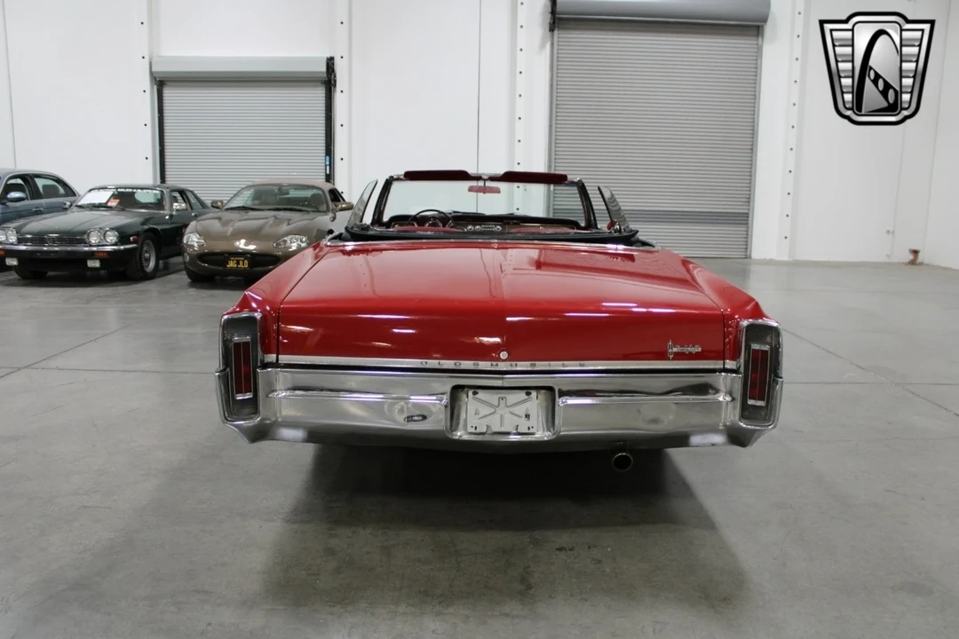 1966 Oldsmobile 98 - Image 5 of 12