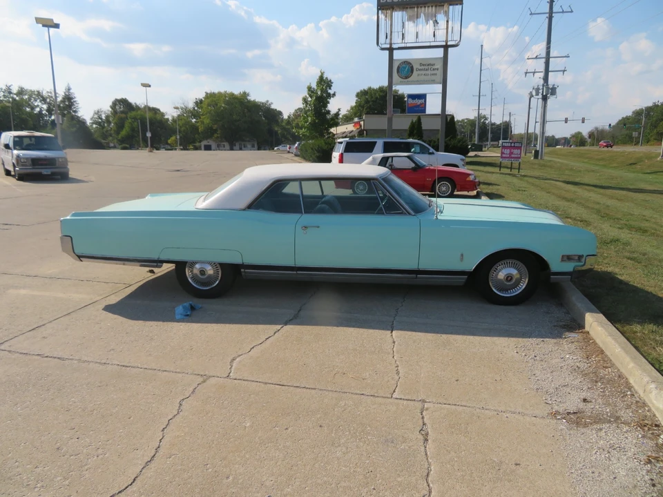 1966 Oldsmobile 98 - Image 4 of 20