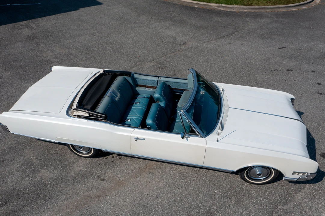 1966 Oldsmobile 98 - Image 25 of 31