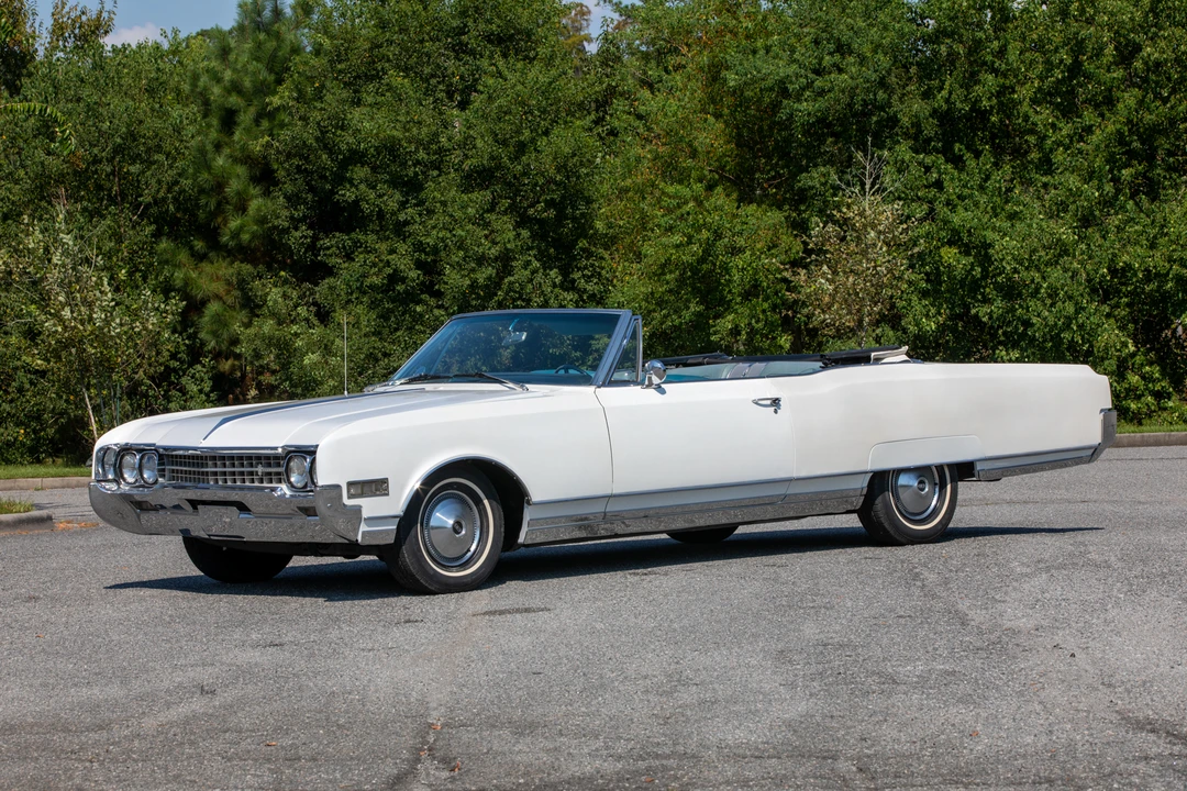1966 Oldsmobile 98 - Image 3 of 31