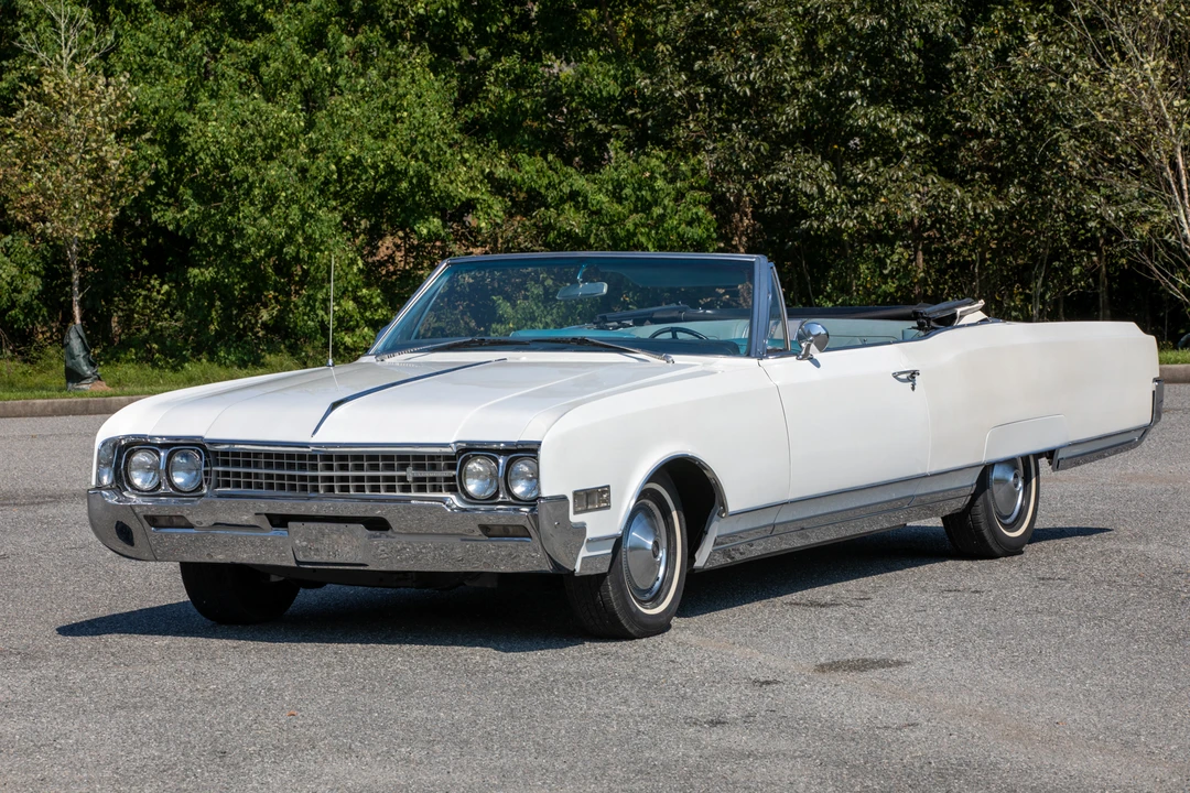 1966 Oldsmobile 98 - Image 4 of 31