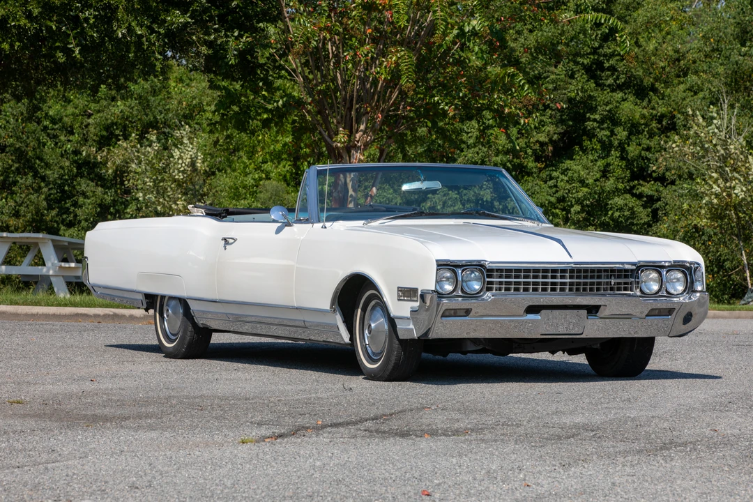 1966 Oldsmobile 98 - Image 5 of 31