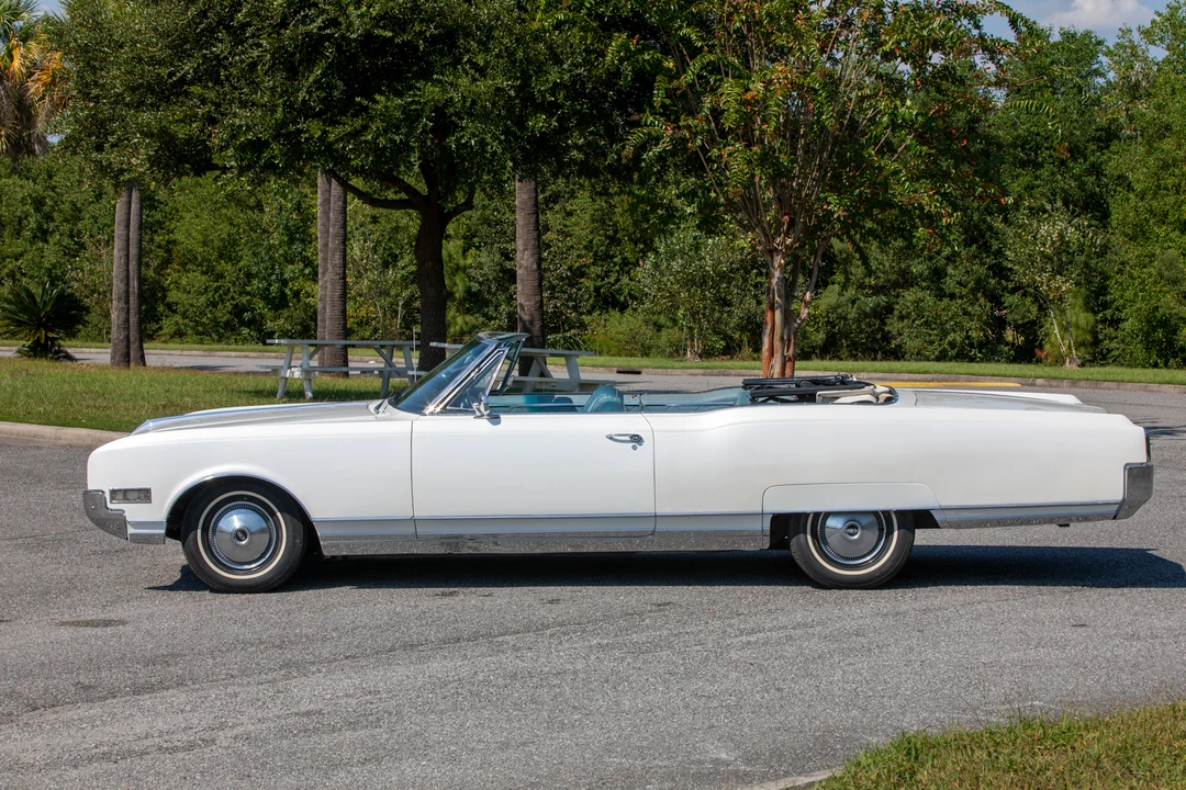 1966 Oldsmobile 98 - Image 9 of 31