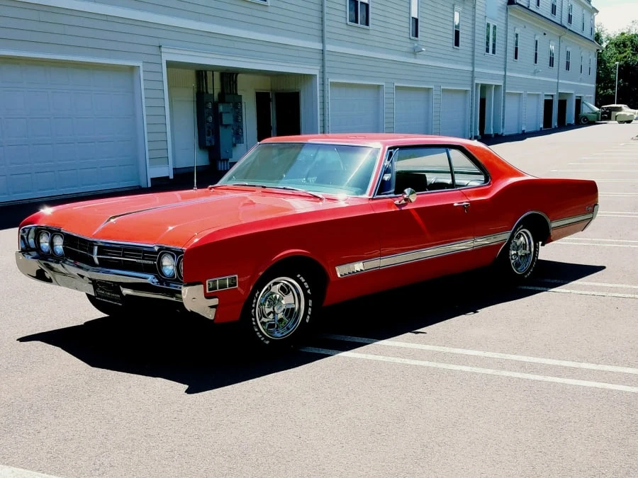 1966 Oldsmobile Starfire - Image 11 of 11