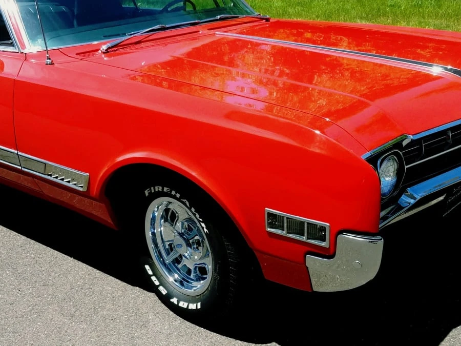 1966 Oldsmobile Starfire - Image 8 of 11
