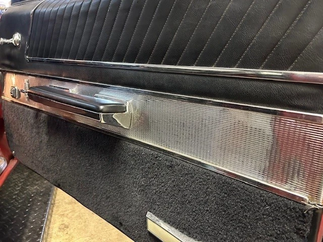 1966 Oldsmobile Starfire - Image 17 of 21