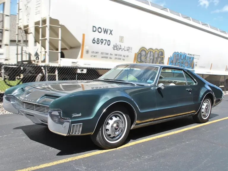 1966 Oldsmobile Toronado - Image 2 of 18