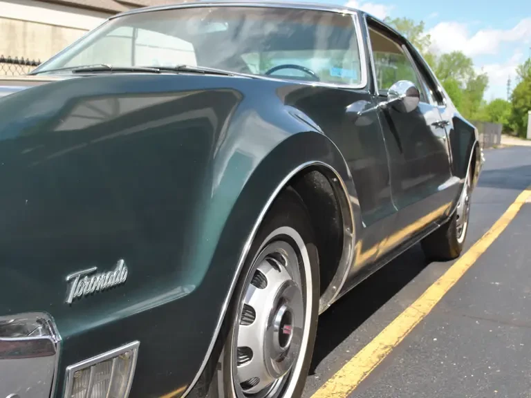 1966 Oldsmobile Toronado - Image 8 of 18
