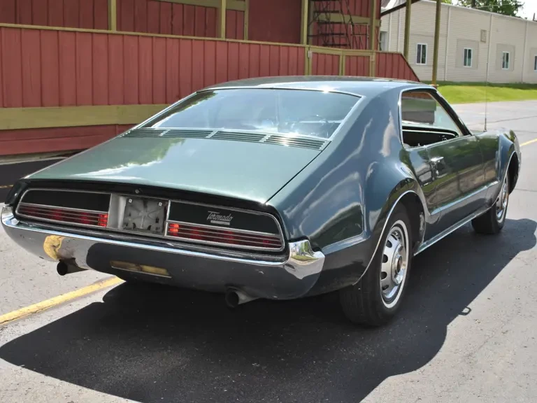 1966 Oldsmobile Toronado - Image 3 of 18