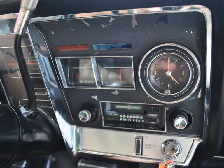 1966 Oldsmobile Toronado - Image 13 of 18
