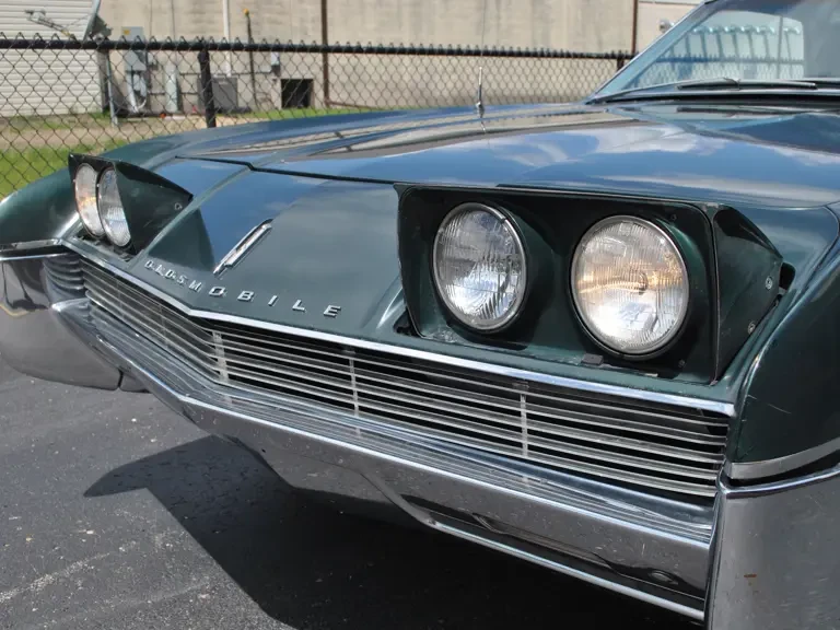 1966 Oldsmobile Toronado - Image 14 of 18