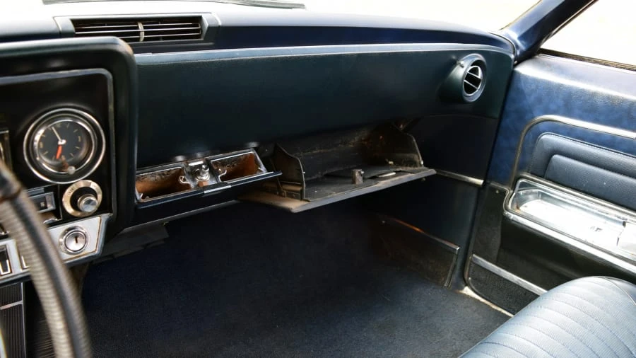 1966 Oldsmobile Toronado - Image 4 of 11