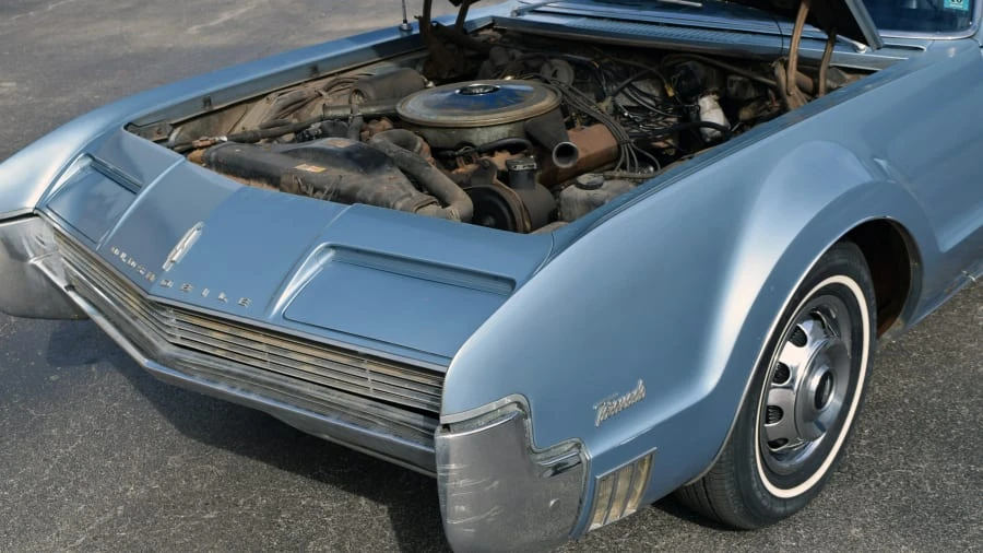 1966 Oldsmobile Toronado - Image 9 of 11