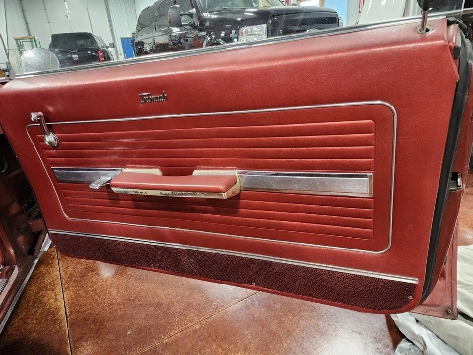 1966 Oldsmobile Toronado - Image 8 of 12