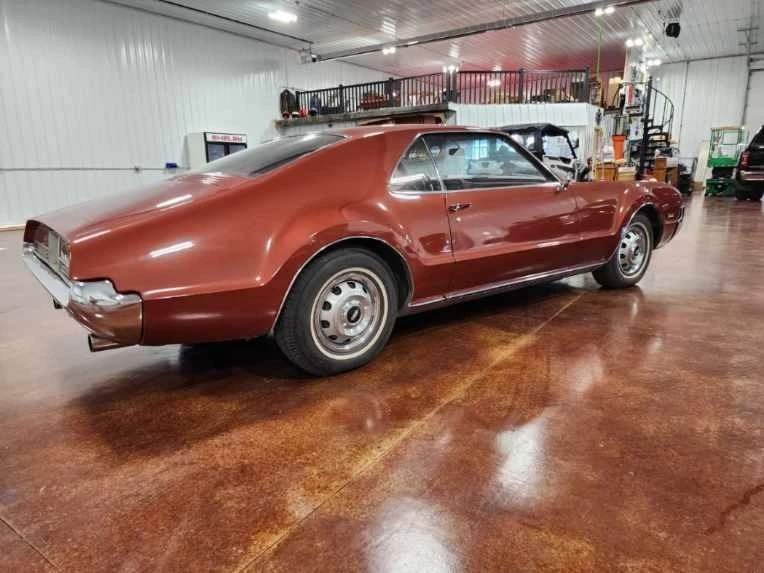 1966 Oldsmobile Toronado - Image 4 of 12