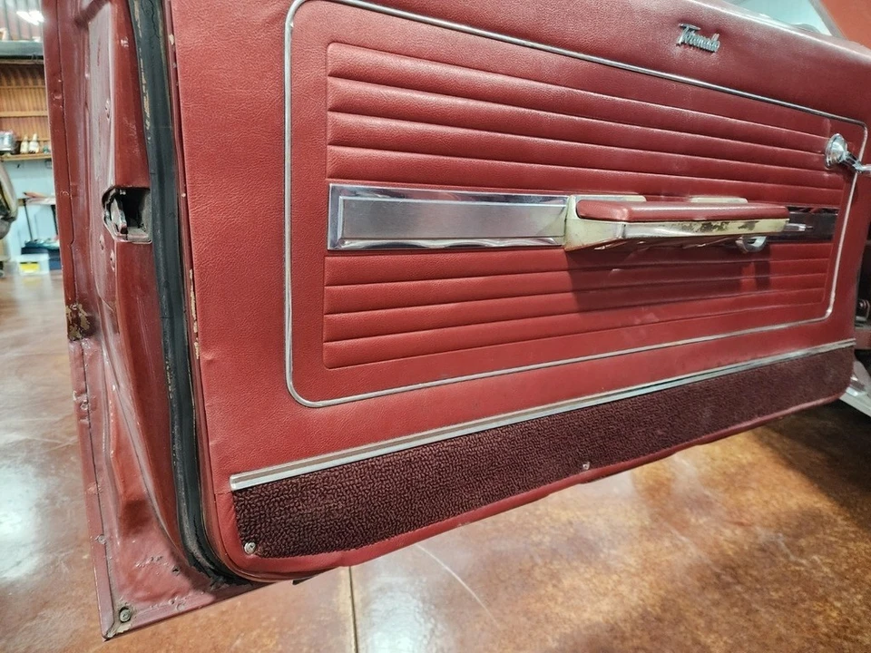 1966 Oldsmobile Toronado - Image 6 of 12