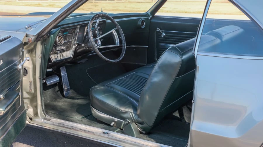 1966 Oldsmobile Toronado - Image 4 of 27