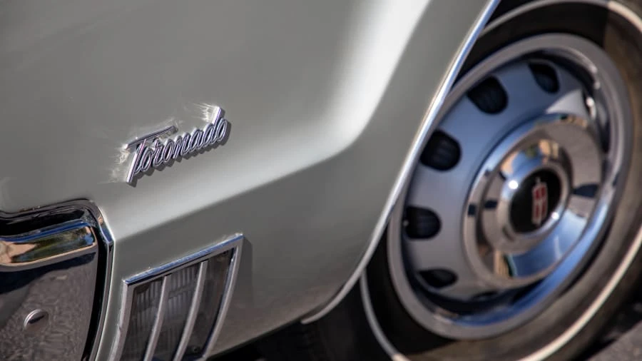 1966 Oldsmobile Toronado - Image 10 of 27