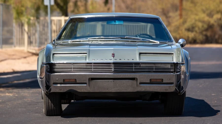 1966 Oldsmobile Toronado - Image 14 of 27