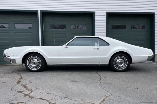 1966 Oldsmobile Toronado - Image 3 of 8
