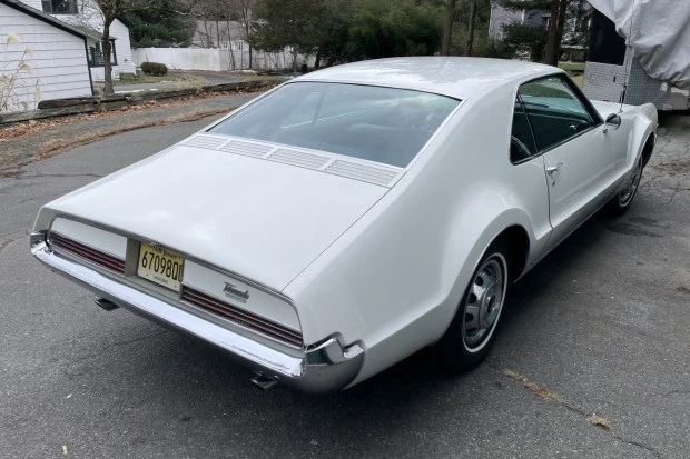 1966 Oldsmobile Toronado - Image 2 of 8