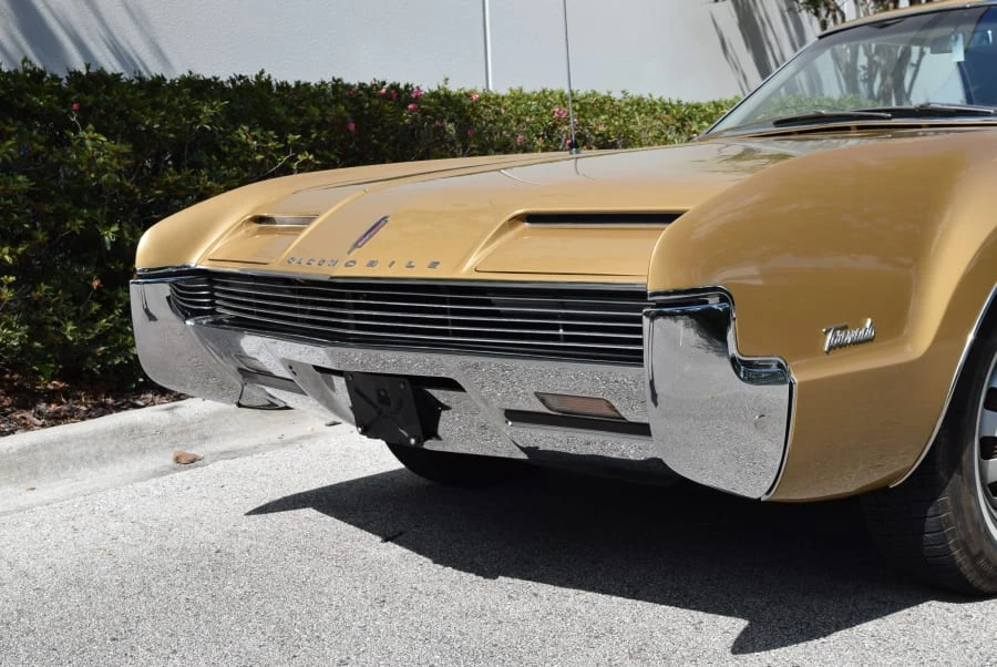 1966 Oldsmobile Toronado - Image 9 of 12