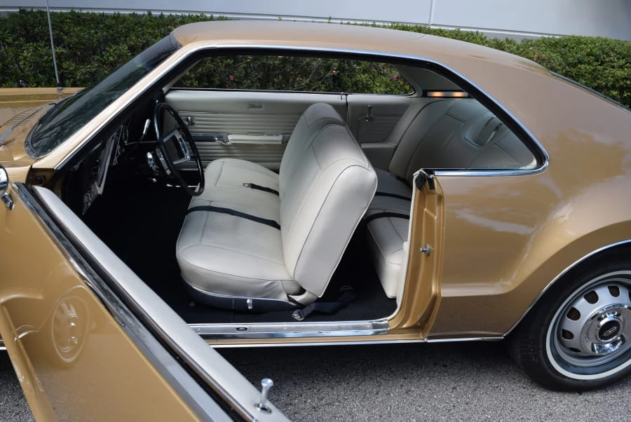 1966 Oldsmobile Toronado - Image 5 of 12