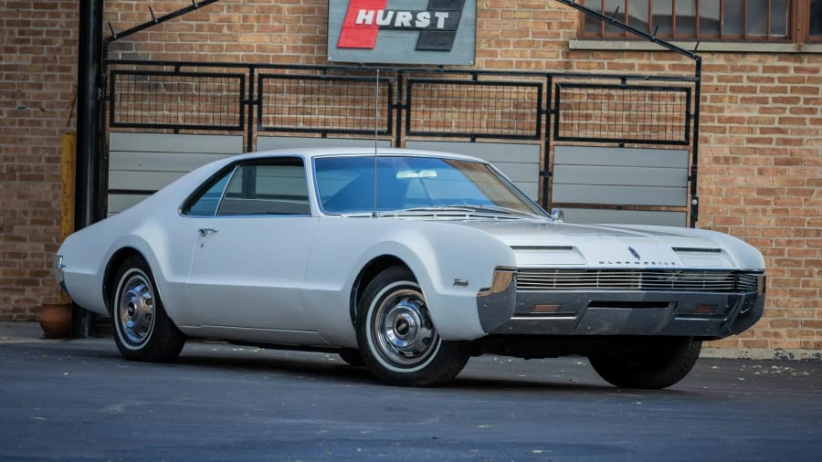 1966 Oldsmobile Toronado - Image 12 of 24