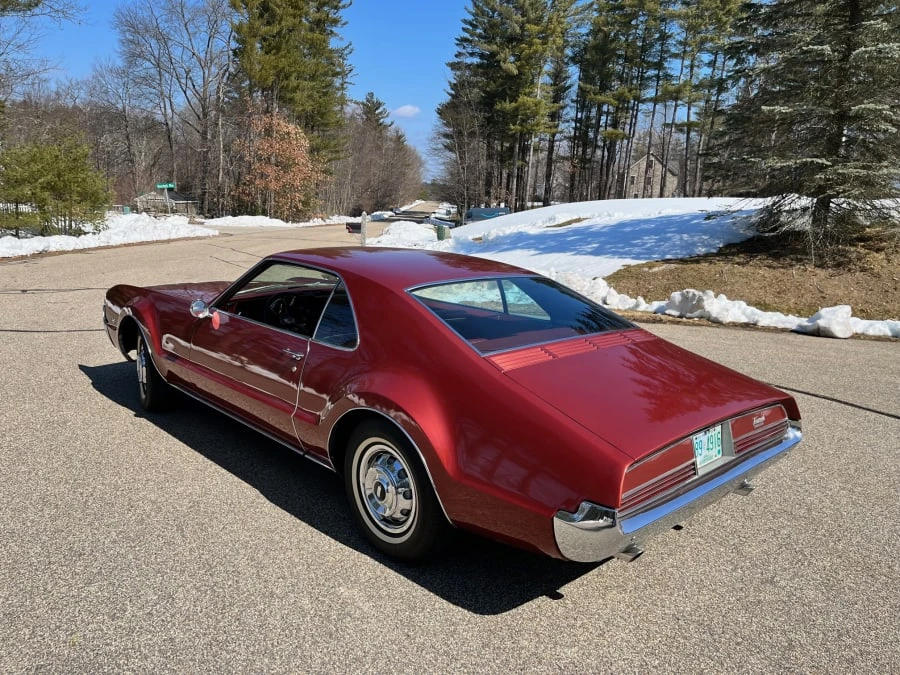 1966 Oldsmobile Toronado - Image 2 of 25