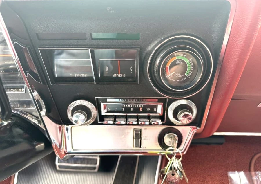 1966 Oldsmobile Toronado - Image 24 of 27