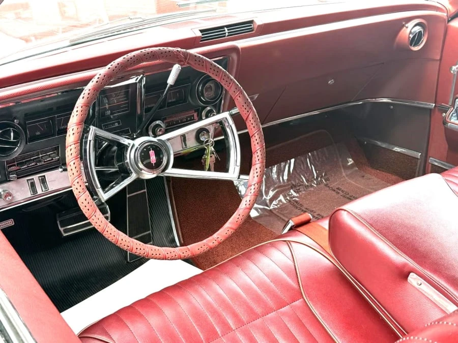 1966 Oldsmobile Toronado - Image 15 of 27