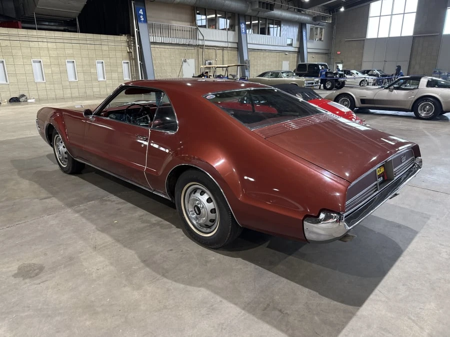 1966 Oldsmobile Toronado - Image 4 of 8