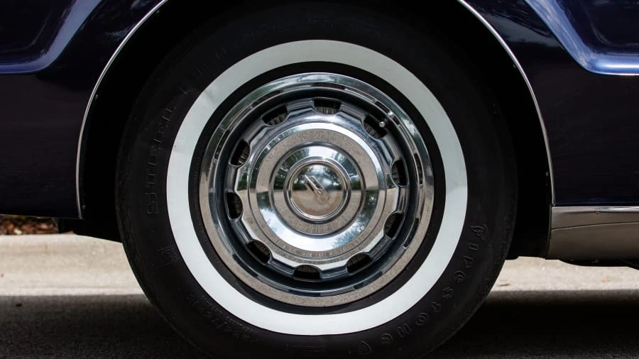 1966 Oldsmobile Toronado - Image 16 of 31