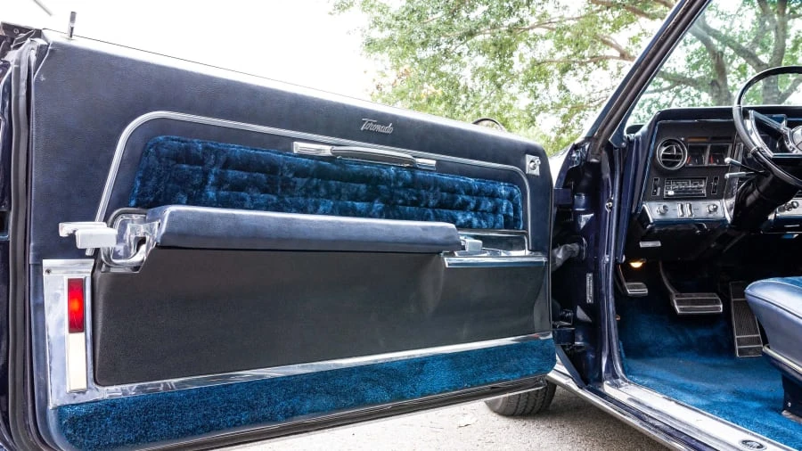 1966 Oldsmobile Toronado - Image 22 of 31