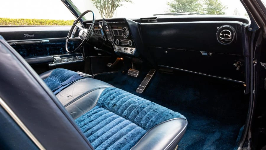 1966 Oldsmobile Toronado - Image 6 of 31