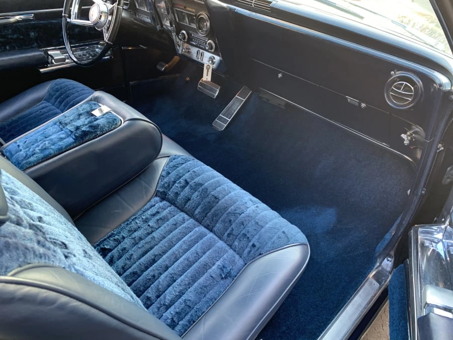 1966 Oldsmobile Toronado - Image 6 of 11