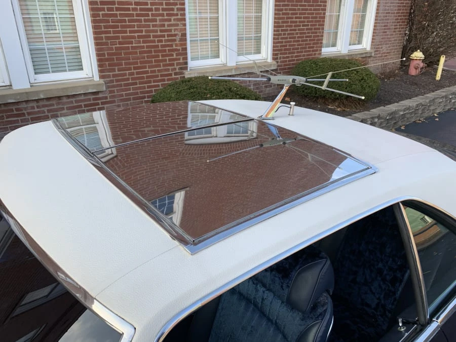 1966 Oldsmobile Toronado - Image 10 of 11