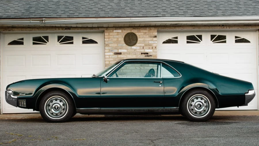 1966 Oldsmobile Toronado - Image 2 of 9