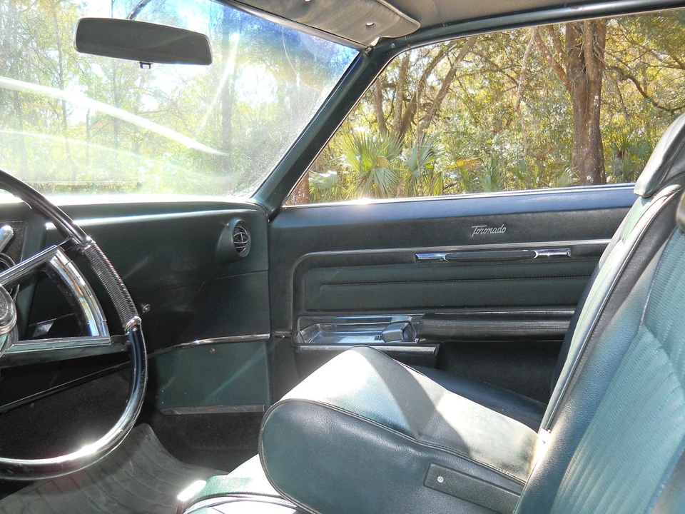 1966 Oldsmobile Toronado - Image 15 of 21