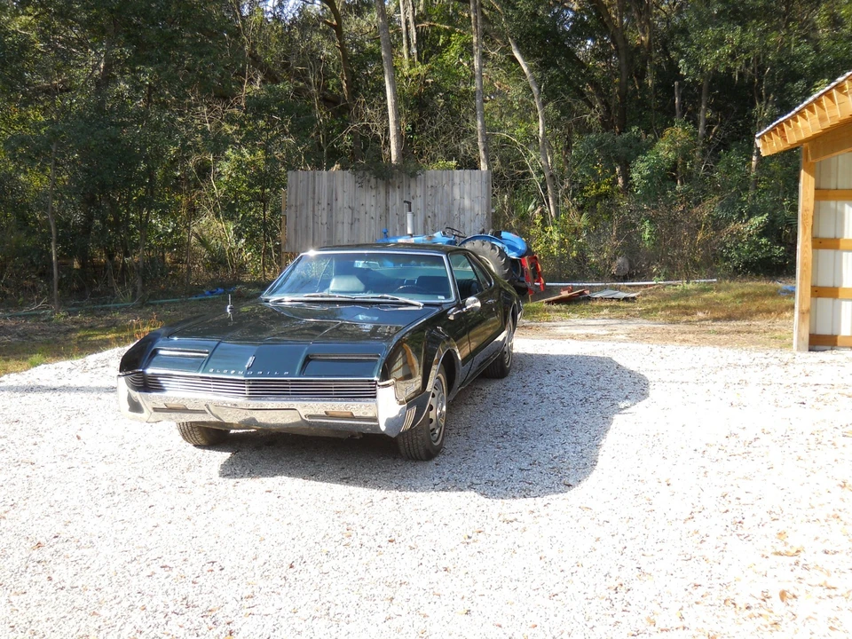 1966 Oldsmobile Toronado - Image 8 of 21