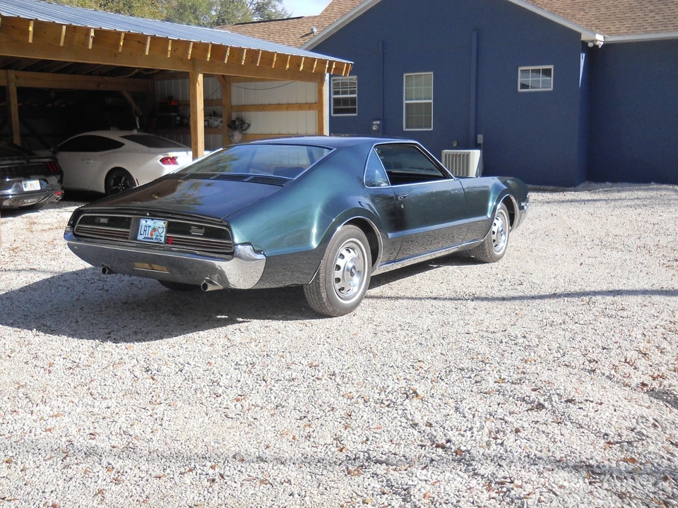 1966 Oldsmobile Toronado - Image 2 of 21