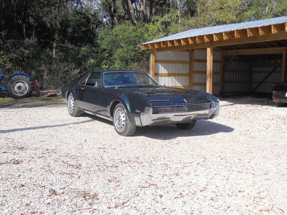 1966 Oldsmobile Toronado - Image 6 of 21