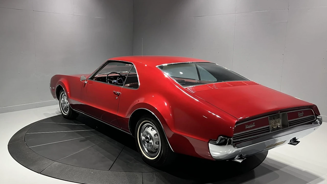 1966 Oldsmobile Toronado - Image 3 of 20