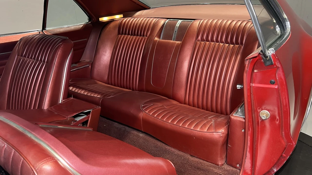 1966 Oldsmobile Toronado - Image 6 of 20