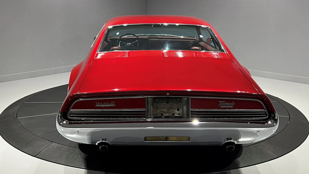 1966 Oldsmobile Toronado - Image 11 of 20
