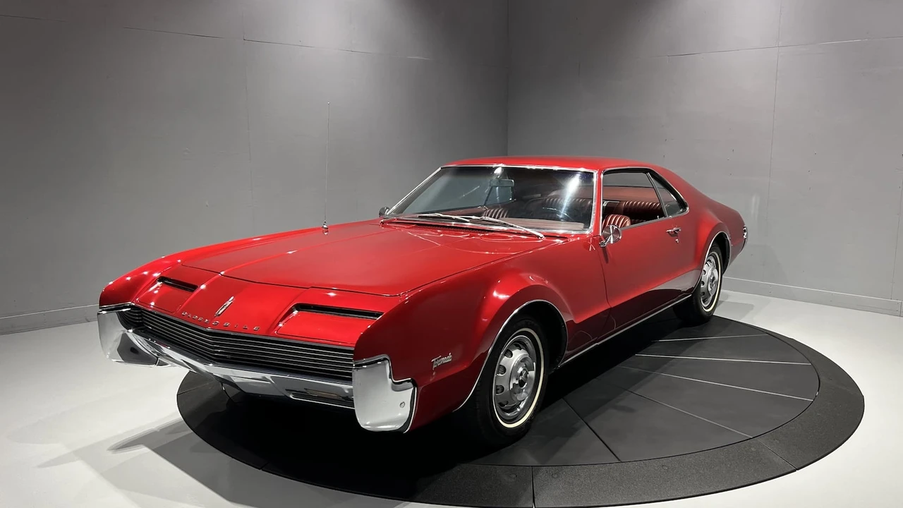 1966 Oldsmobile Toronado - Image 20 of 20