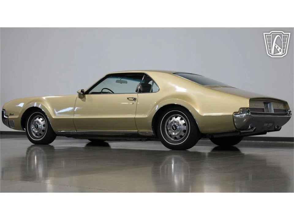1966 Oldsmobile Toronado - Image 26 of 31