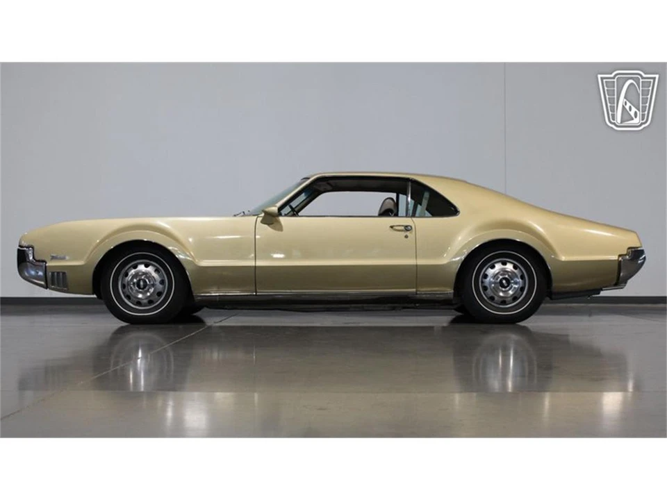 1966 Oldsmobile Toronado - Image 27 of 31