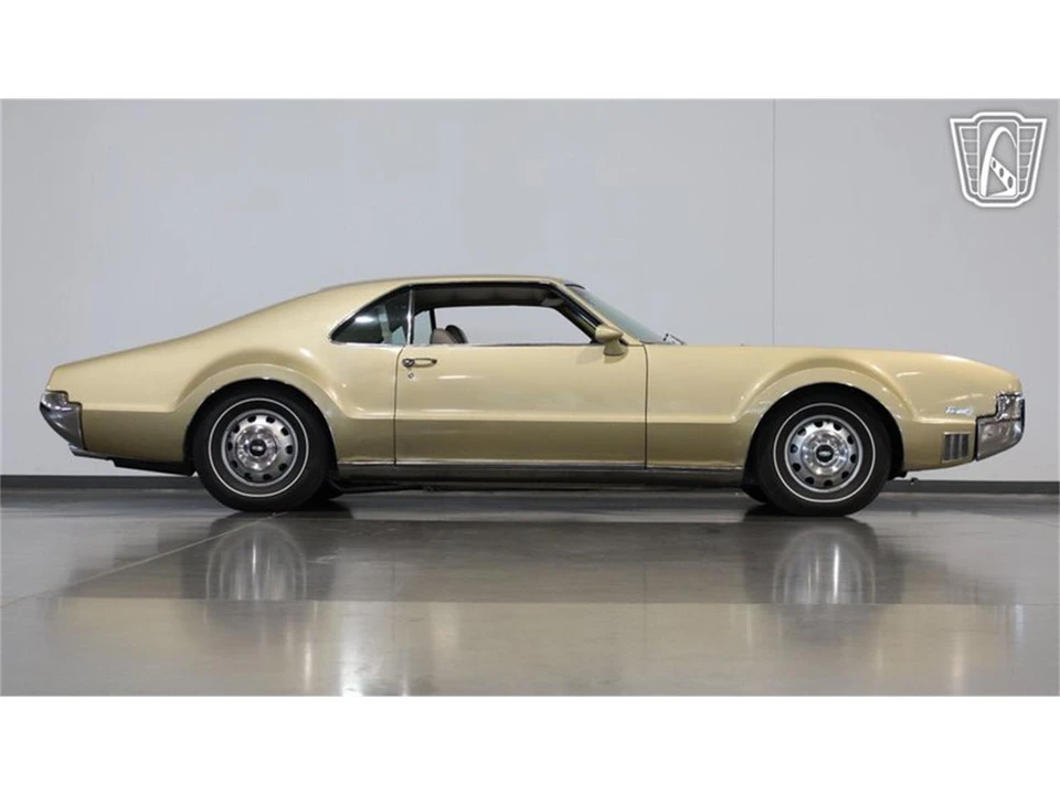 1966 Oldsmobile Toronado - Image 23 of 31