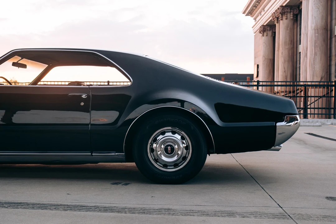 1966 Oldsmobile Toronado - Image 26 of 31